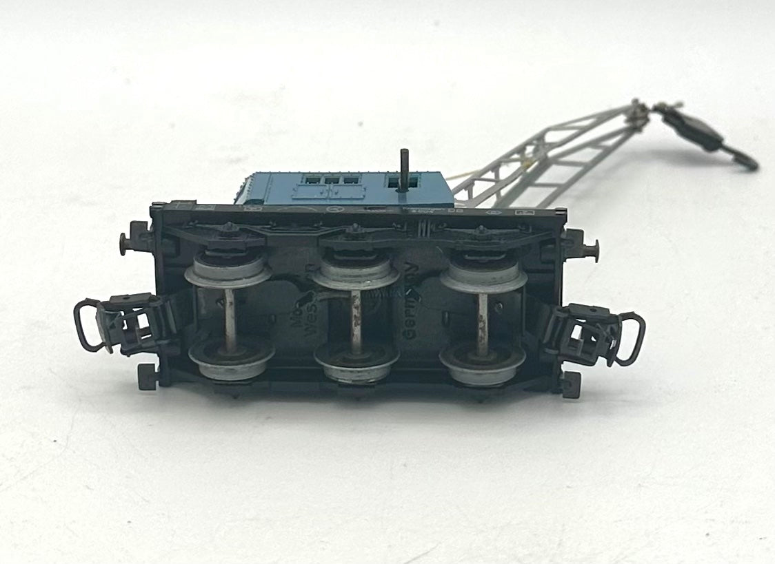 Marklin 4611 HO Scale All Metal Blue Wrecking Crane