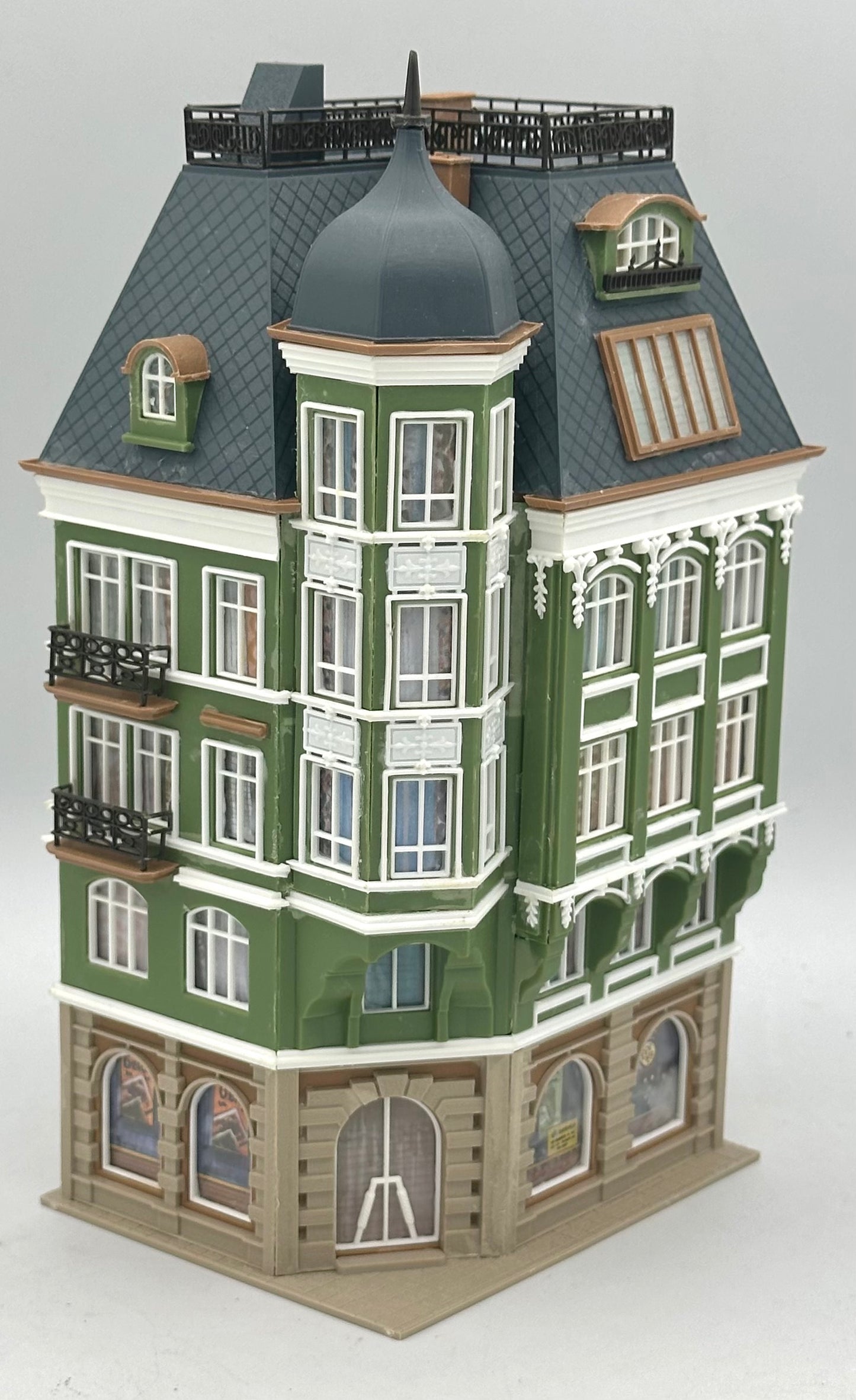 Vollmer 43771/3771  Bank House Fully Assembled