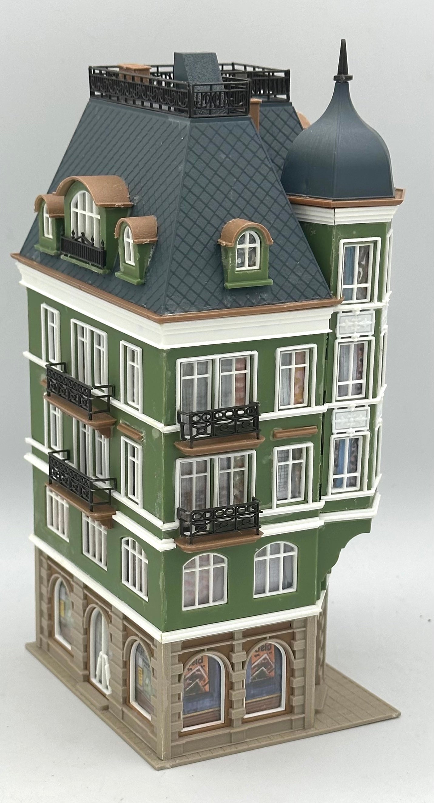 Vollmer 43771/3771  Bank House Fully Assembled