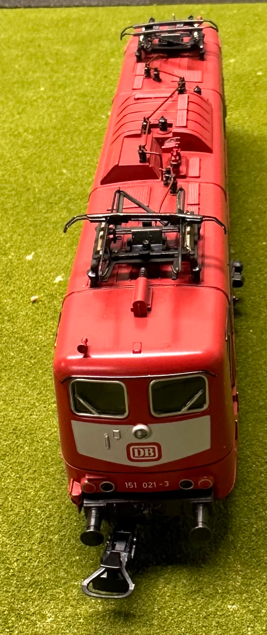 Marklin 3343 HO DB BR151 3-Rail Analog AC Electric Locomotive