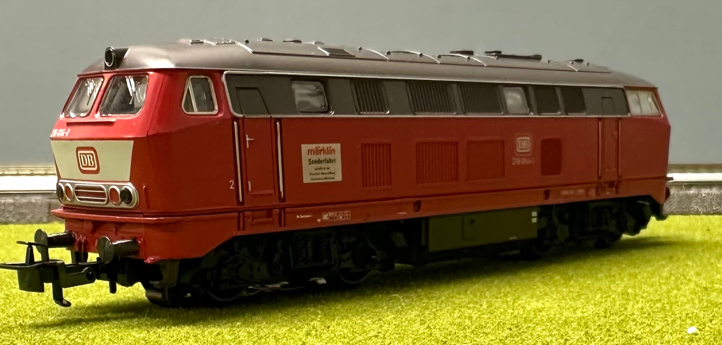 Marklin 3079 HO DB BR216 3-Rail Analog AC Diesel Locomotive