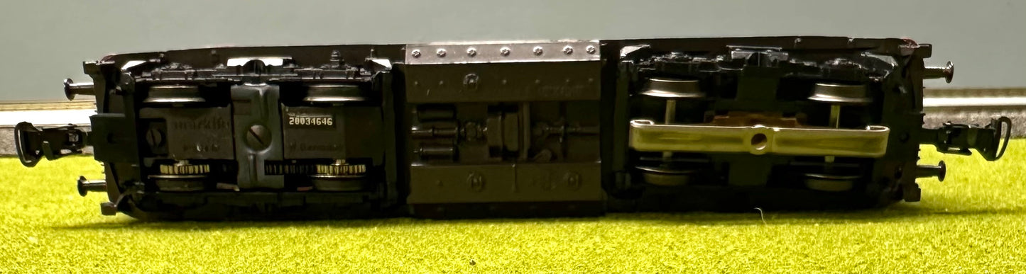 Marklin 3079 HO DB BR216 3-Rail Analog AC Diesel Locomotive