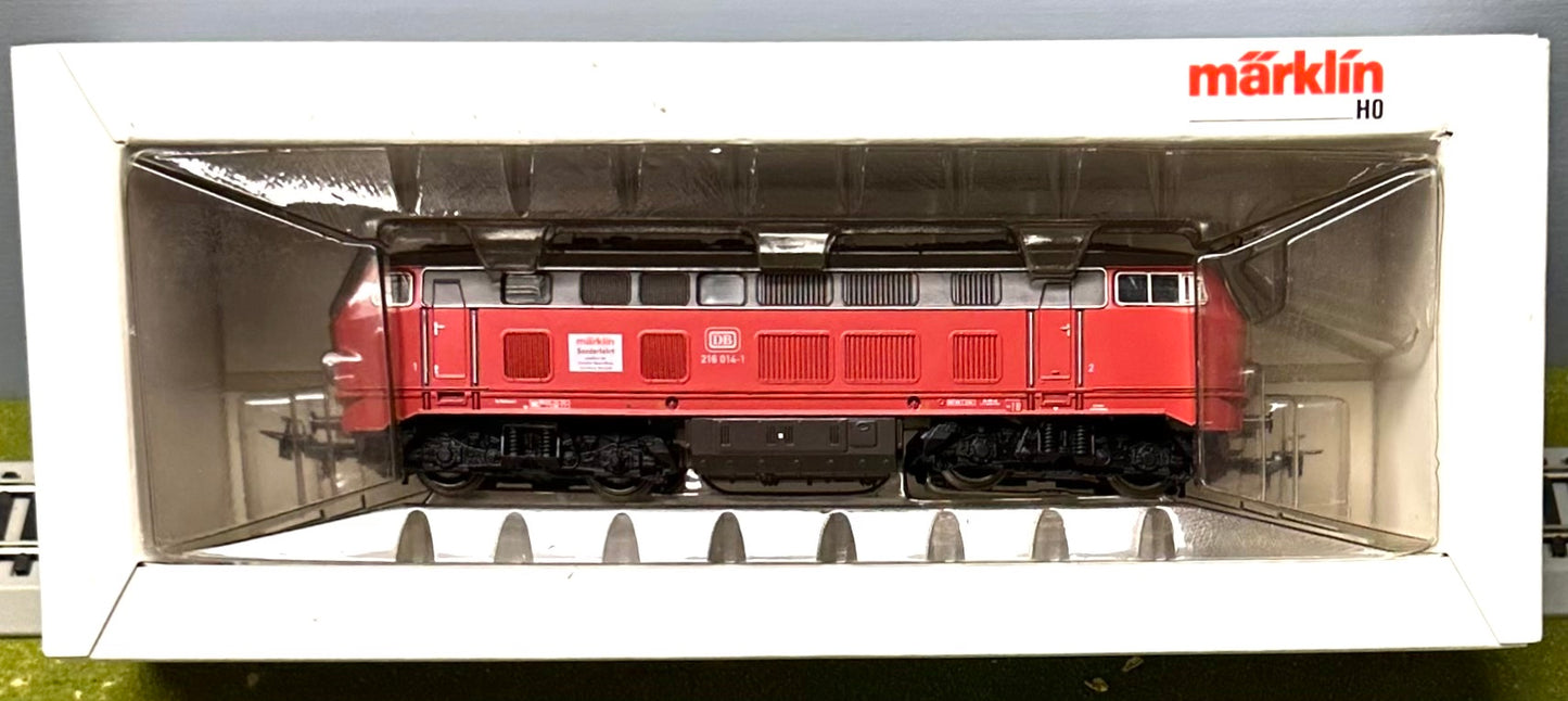 Marklin 3079 HO DB BR216 3-Rail Analog AC Diesel Locomotive