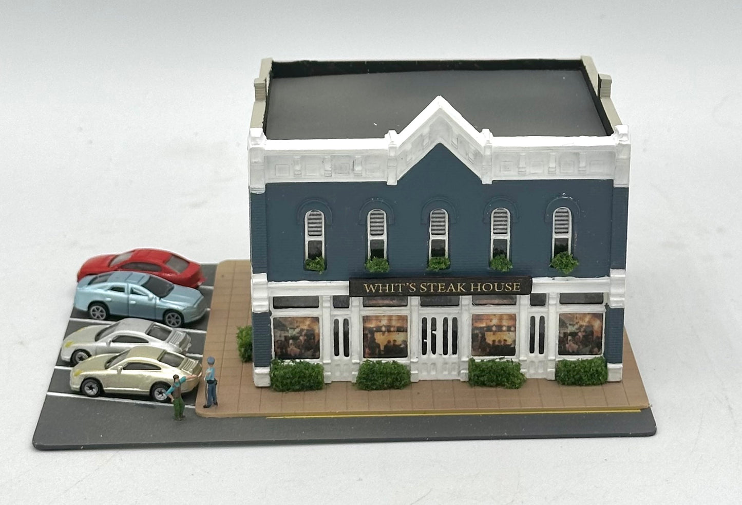 DPM Woodland Scenics N Scale Custom Painted "Whit's Steak House" Lighted Diorama.