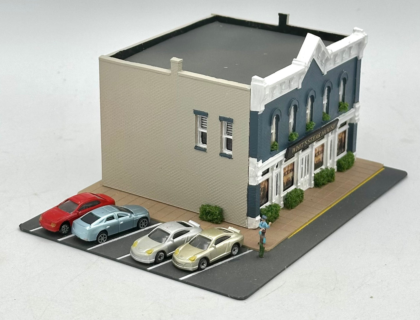 DPM Woodland Scenics N Scale Custom Painted "Whit's Steak House" Lighted Diorama.