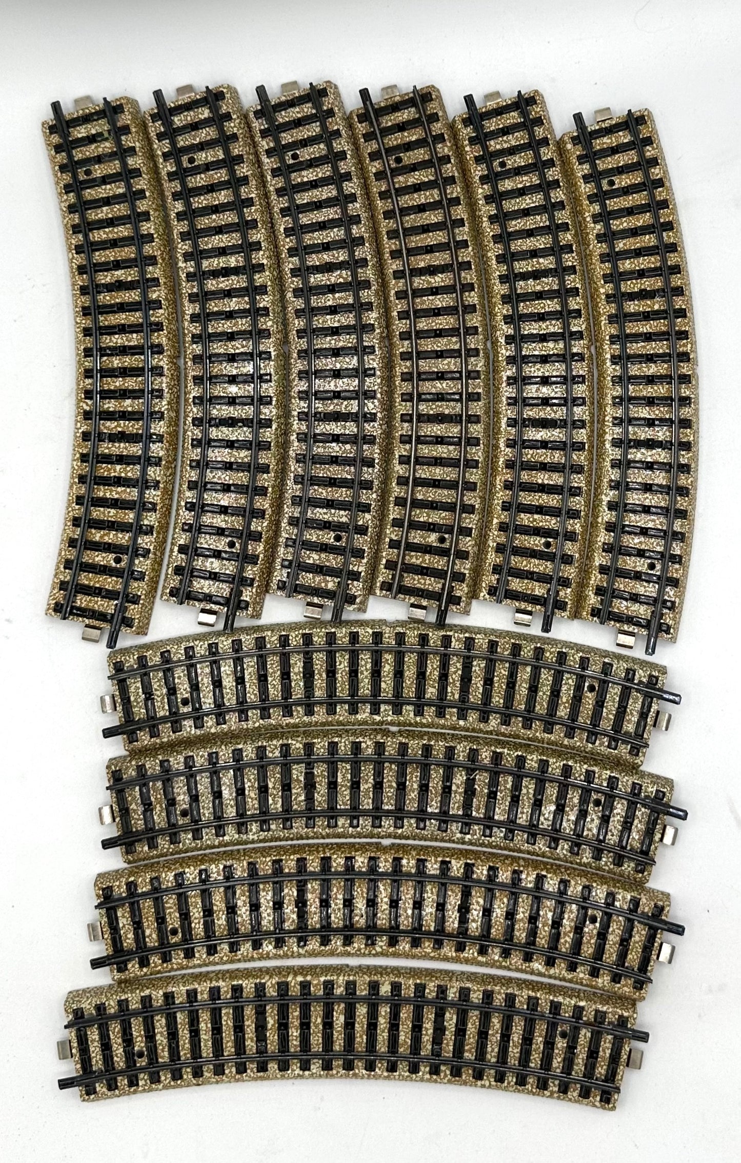 Marklin 5100 HO Scale M Track Curved Track R14 3/16" x 45' (360mm)3-Rail AC 10pc