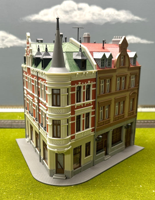 Kibri 38294 HO Scale Corner Terrace House and Shops, Fully Assembled