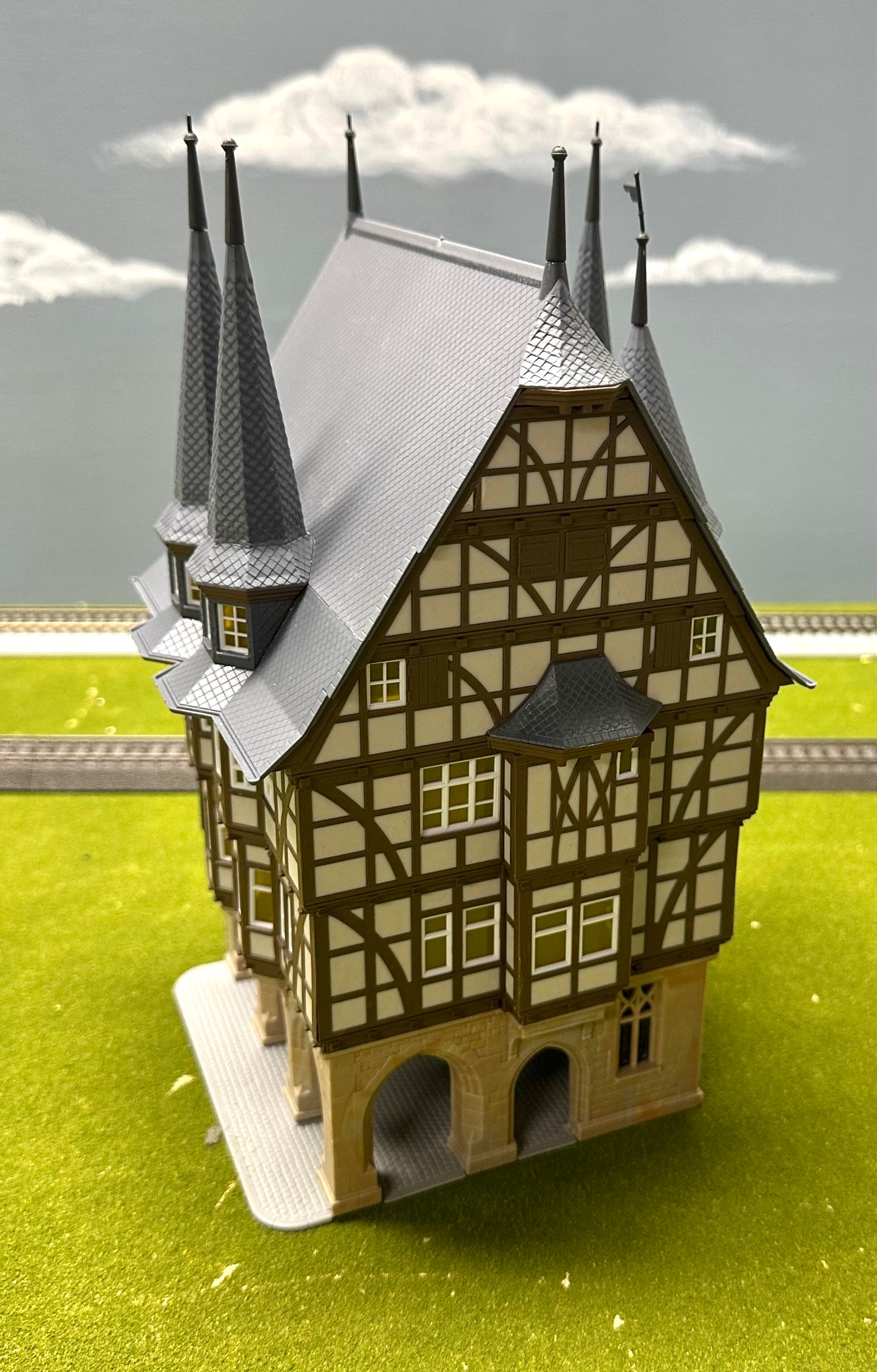 Kibri 38900 HO Scale Rathaus Alsfeld  Fully Assembled