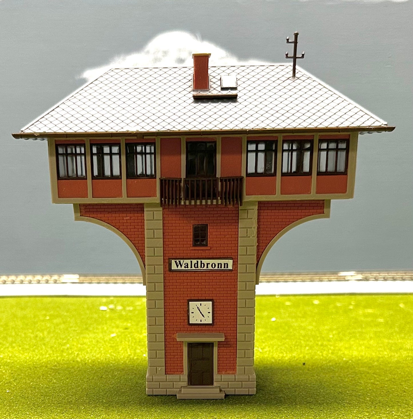 Vollmer HO Scale 45738 Mushroom Signal Waldbronn