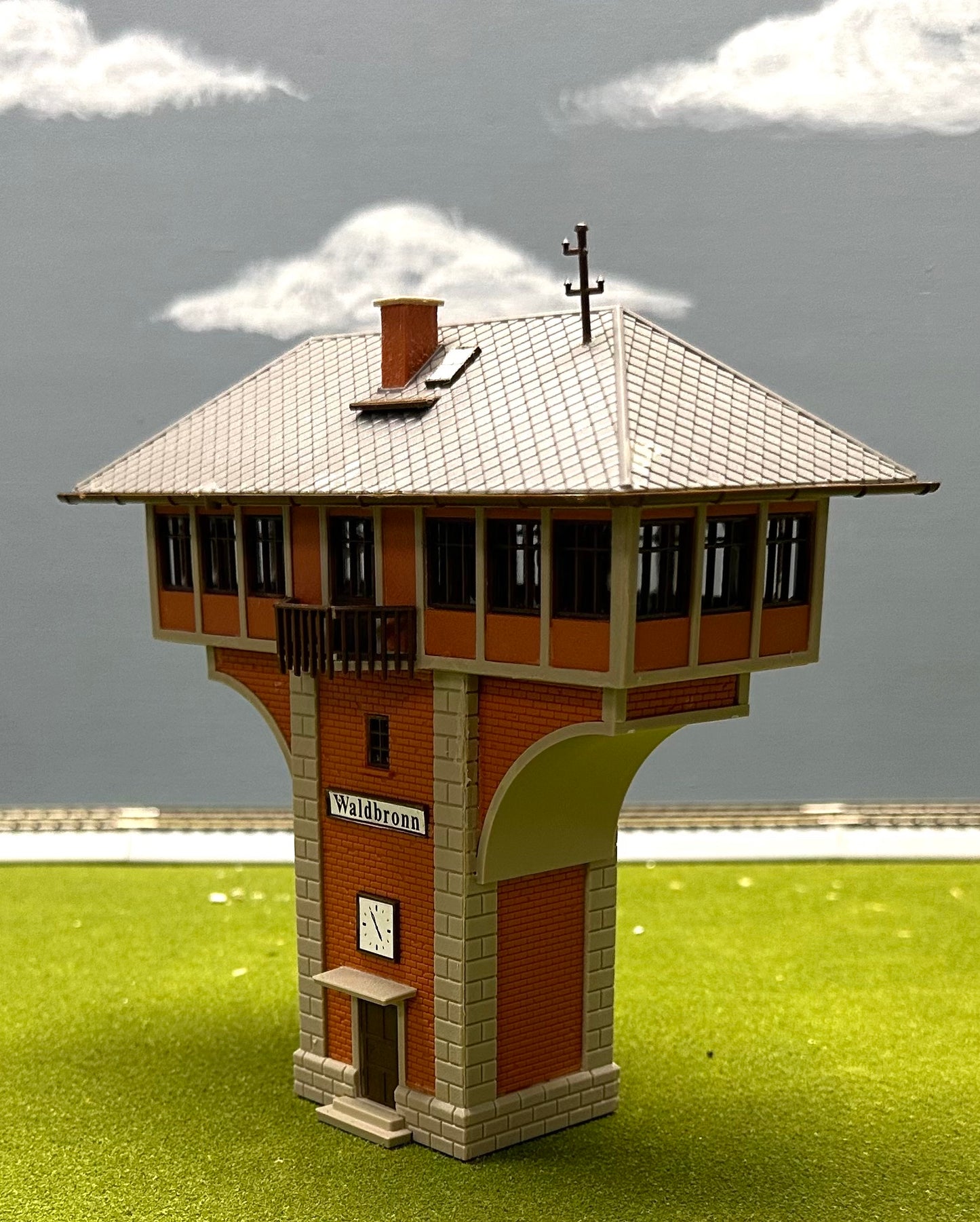 Vollmer HO Scale 45738 Mushroom Signal Waldbronn