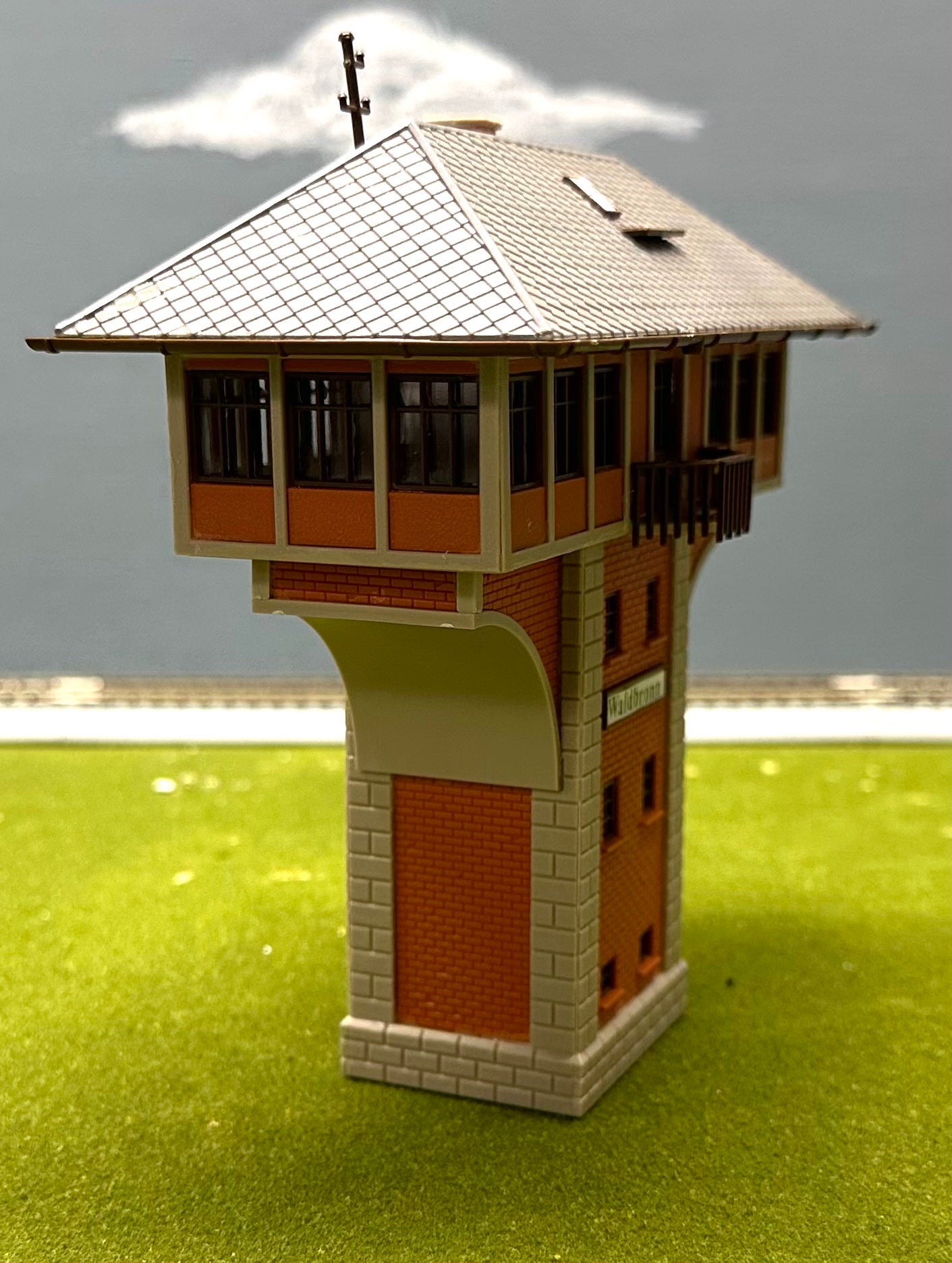 Vollmer HO Scale 45738 Mushroom Signal Waldbronn