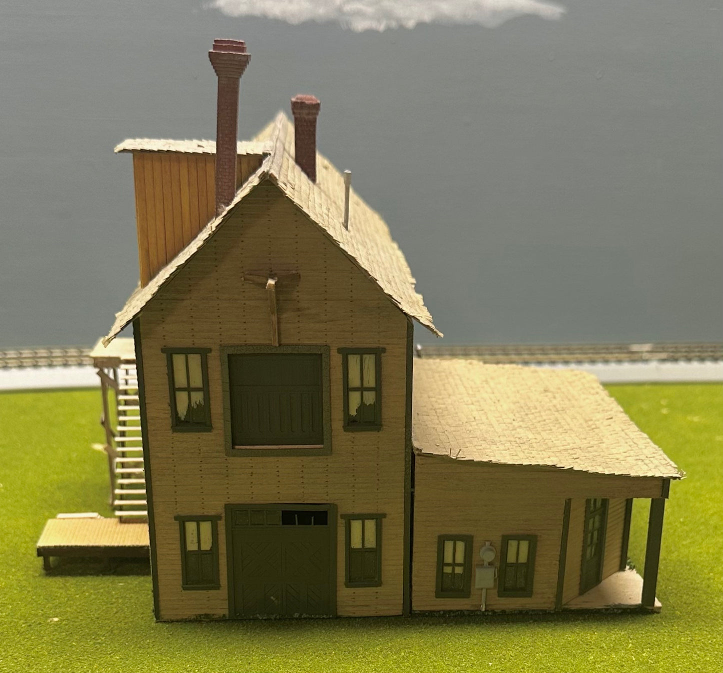 Fine Scale Miniatures HO Building Kit No. 195 Barnstead Lumber Co.Fully Assembled