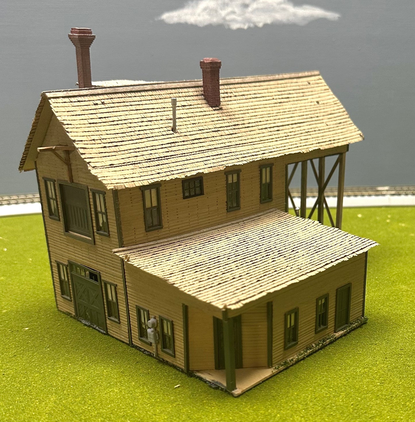 Fine Scale Miniatures HO Building Kit No. 195 Barnstead Lumber Co.Fully Assembled