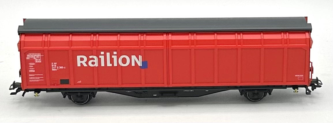 Marklin 00757-11 HO Scale DB Railion Sliding Wall Box Car