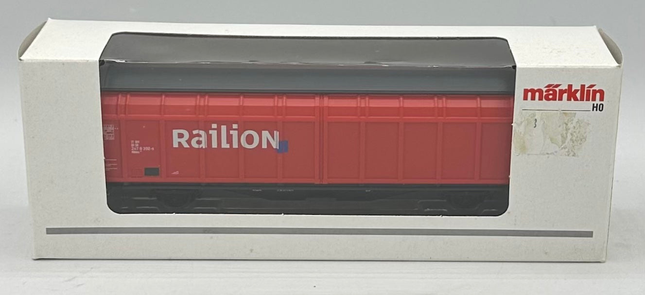 Marklin 00757-08 HO Scale DB Railion Sliding Wall Box Car