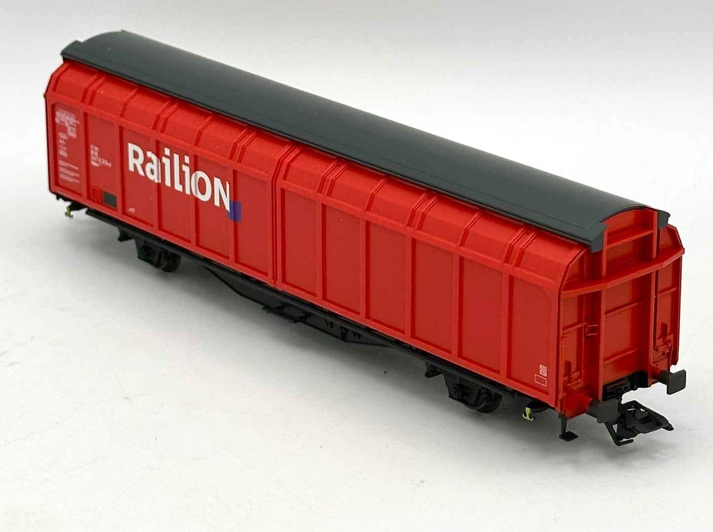 Marklin 00757-09 HO Scale DB Railion Sliding Wall Box Car