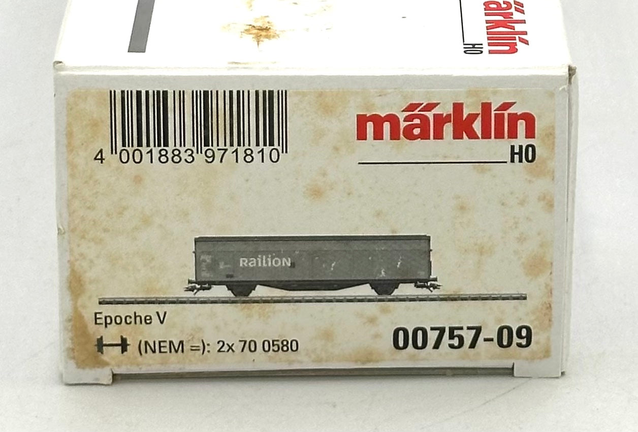 Marklin 00757-09 HO Scale DB Railion Sliding Wall Box Car
