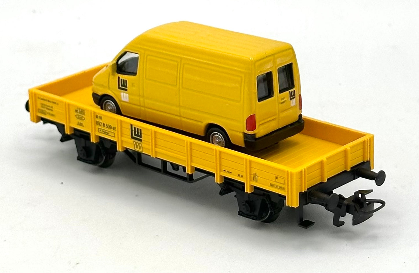 Marklin 00754-16 HO Scale DB Kbs-Series Flat Car W/ Mercedes -Benz PKW Spur Load