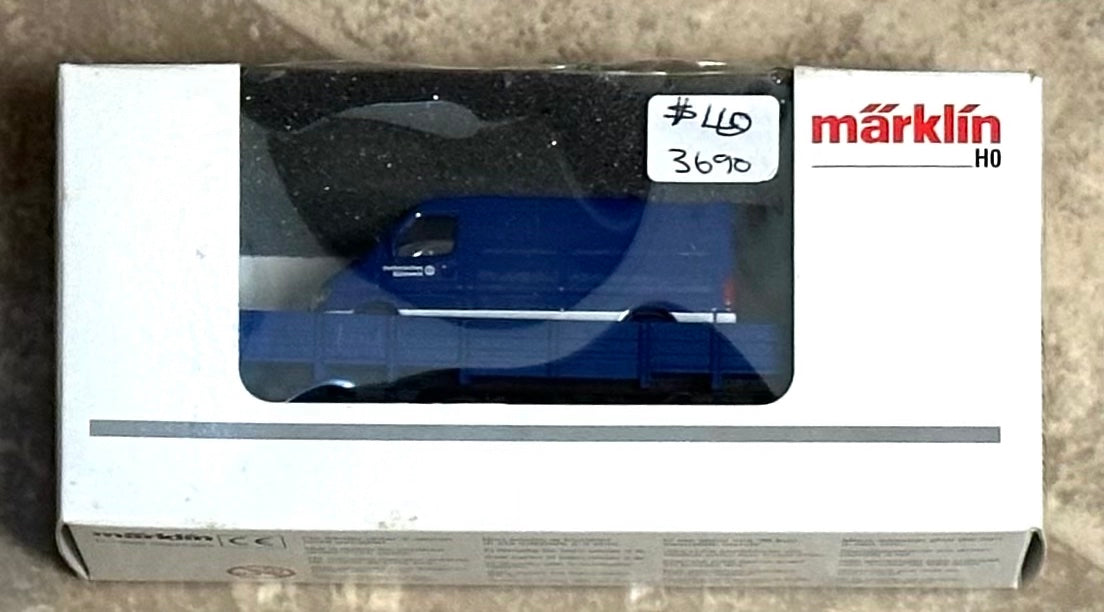 Marklin 00758-09 HO Scale DB Kbs-Series Flat Car W/ Mercedes -Benz Sprinter Load