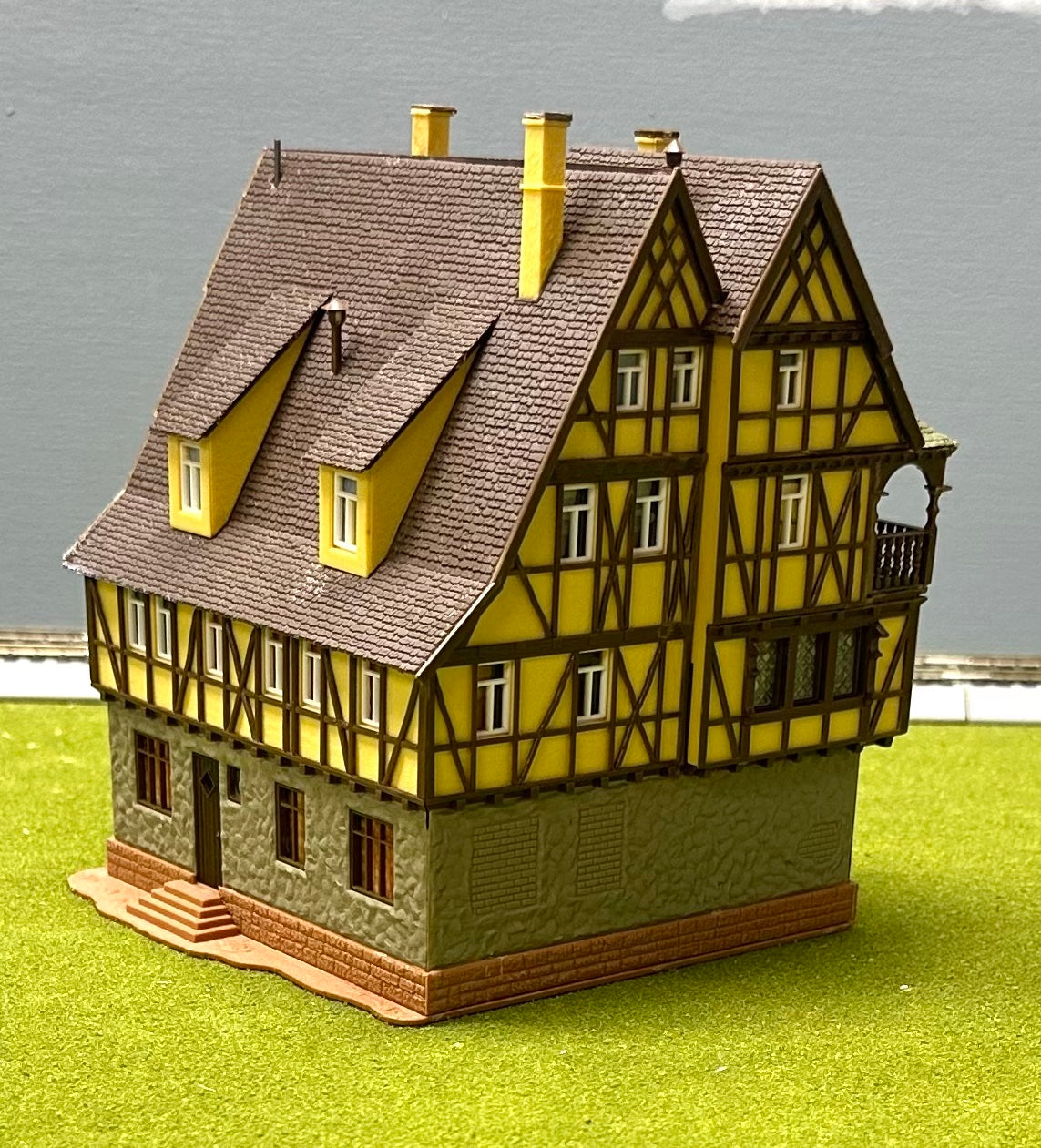 Vollmer 43754 HO Scale Timber Framed Ratskeller Fully Assembled