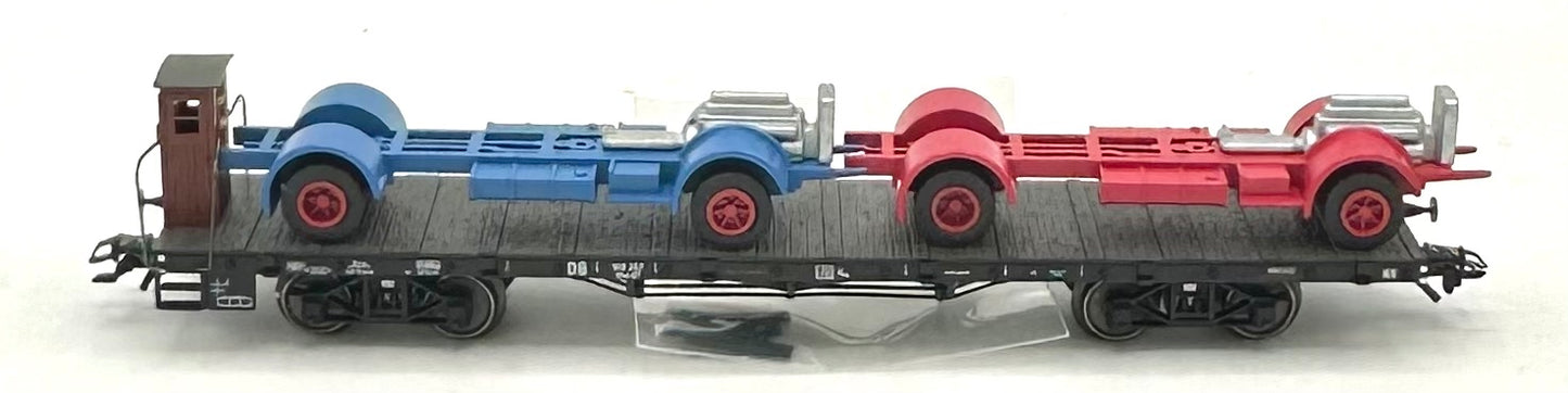 Marklin 00691-5 Very Rare HO Scale DB Flat Stake car with Truck Chassis Load