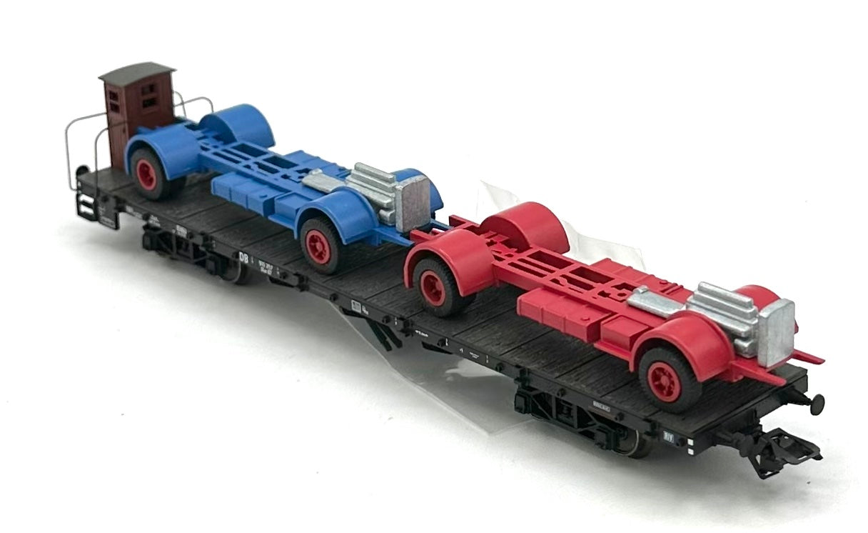 Marklin 00691-5 Very Rare HO Scale DB Flat Stake car with Truck Chassis Load