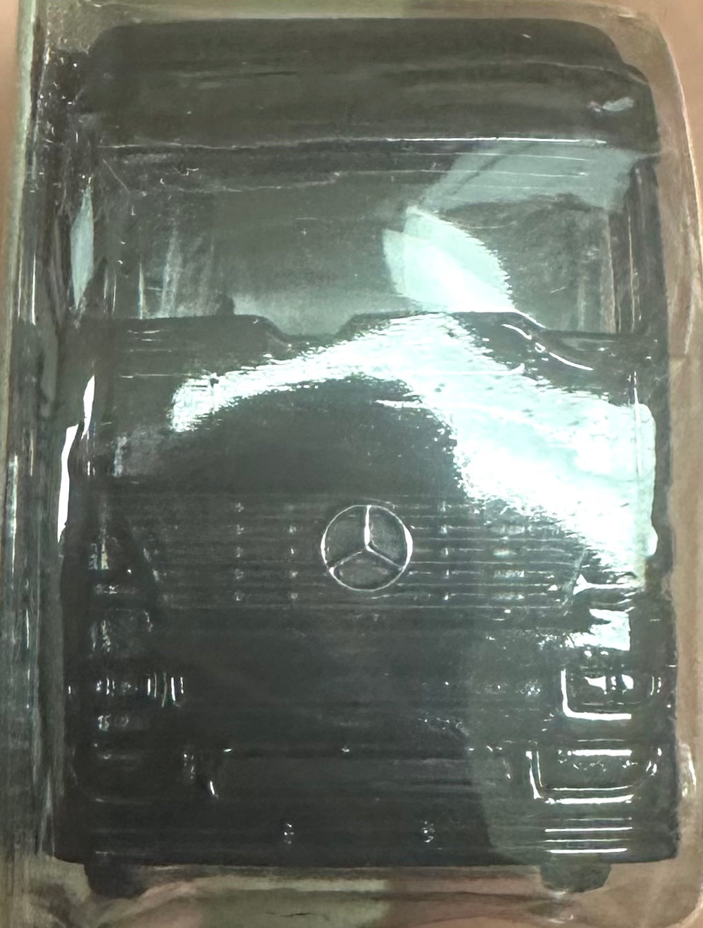 Grell Models HO Mercedes-Benz Actros Truck, Warstiener Beer Logo McLaren Mercedes Formula 1 Transporter