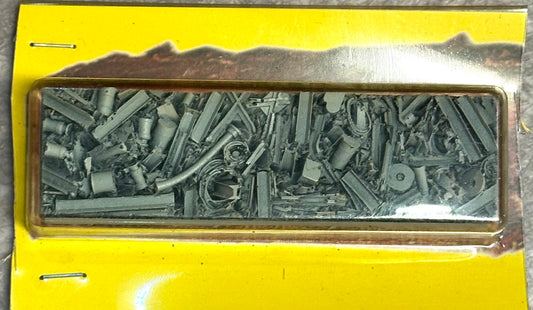Noch HO Scale Scrap Metal/Junk Wagon Load 100mm*29mm