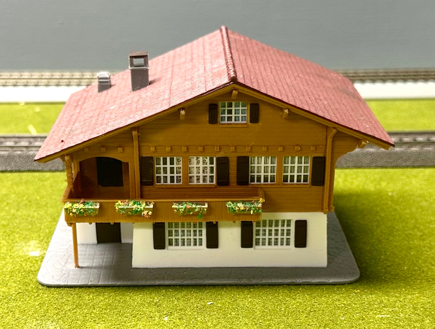 Kibri HO Scale 38805 Mountain Chalet Building In Brienz