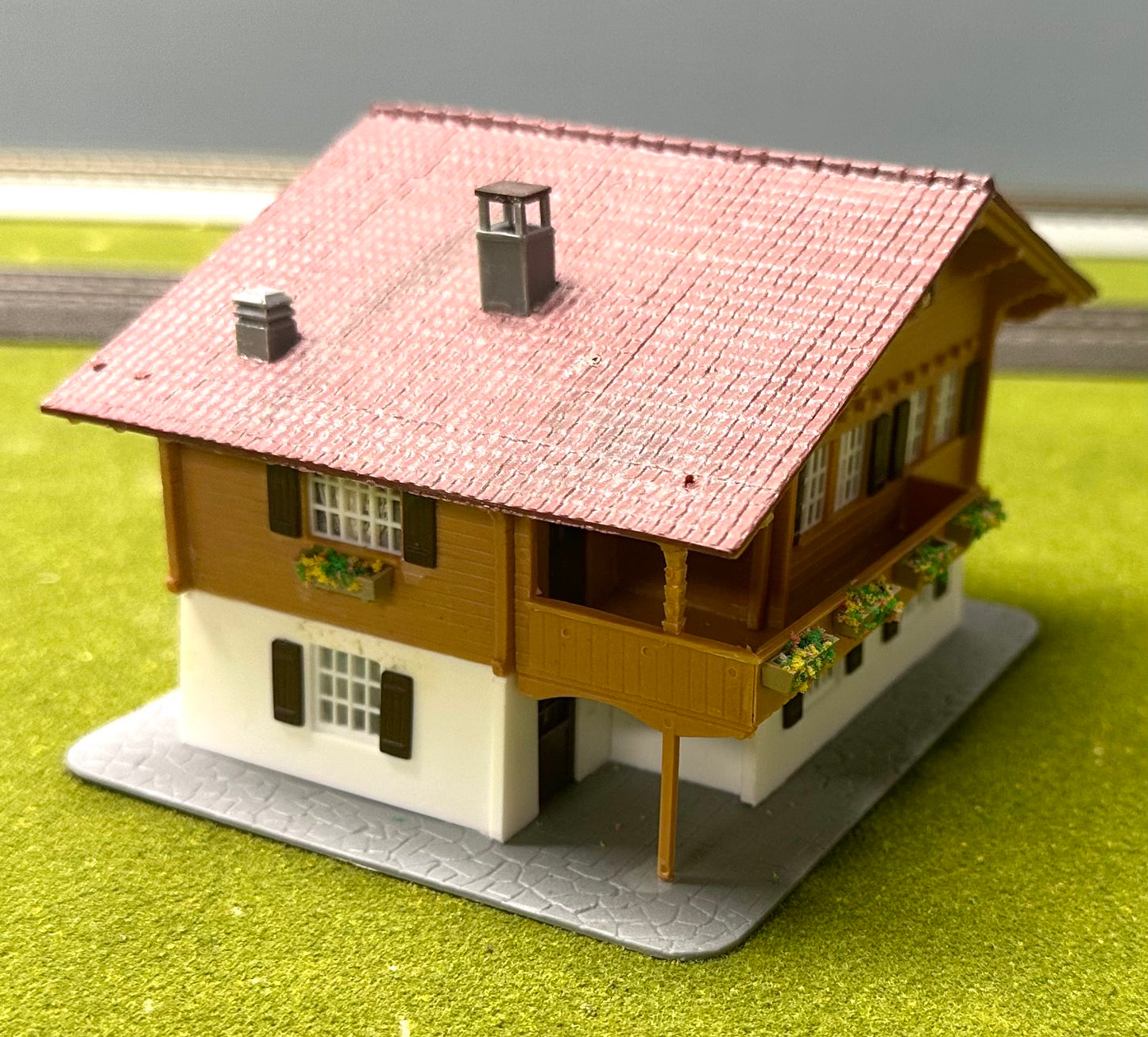 Kibri HO Scale 38805 Mountain Chalet Building In Brienz