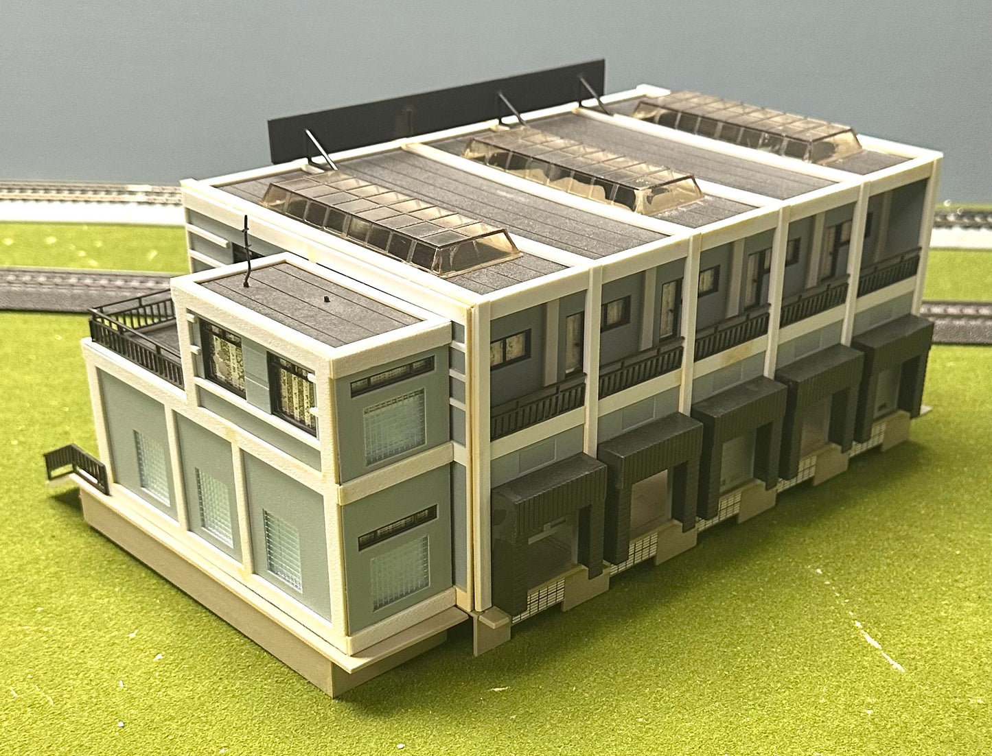 Vollmer 45605 HO Scale PanalPina Warehouse Stuttgart Fully Assembled