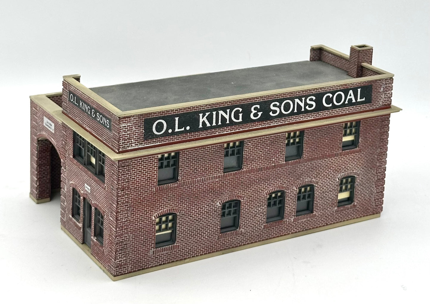 Walthers Cornerstone 933-3015 HO Scale "O.L. King & Sons Coal" Weathered Fully Assembled