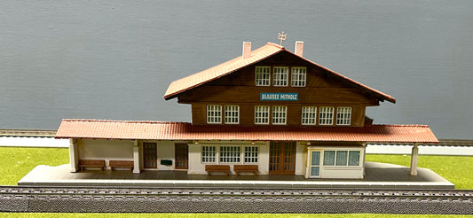 Kibri 39508 HO Scale Swiss Alpine Style Blausee Mitholz Railway Station Fully Assembled