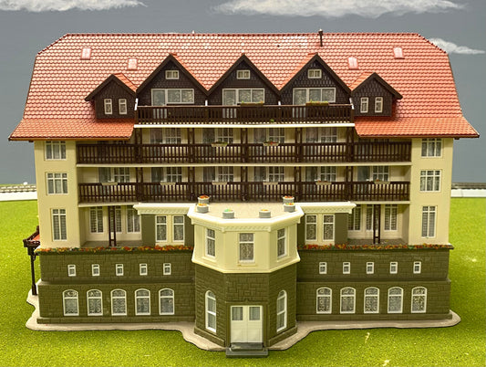 Vollmer 3790 HO Scale Black Forest Clinic Germany Fully Assembled