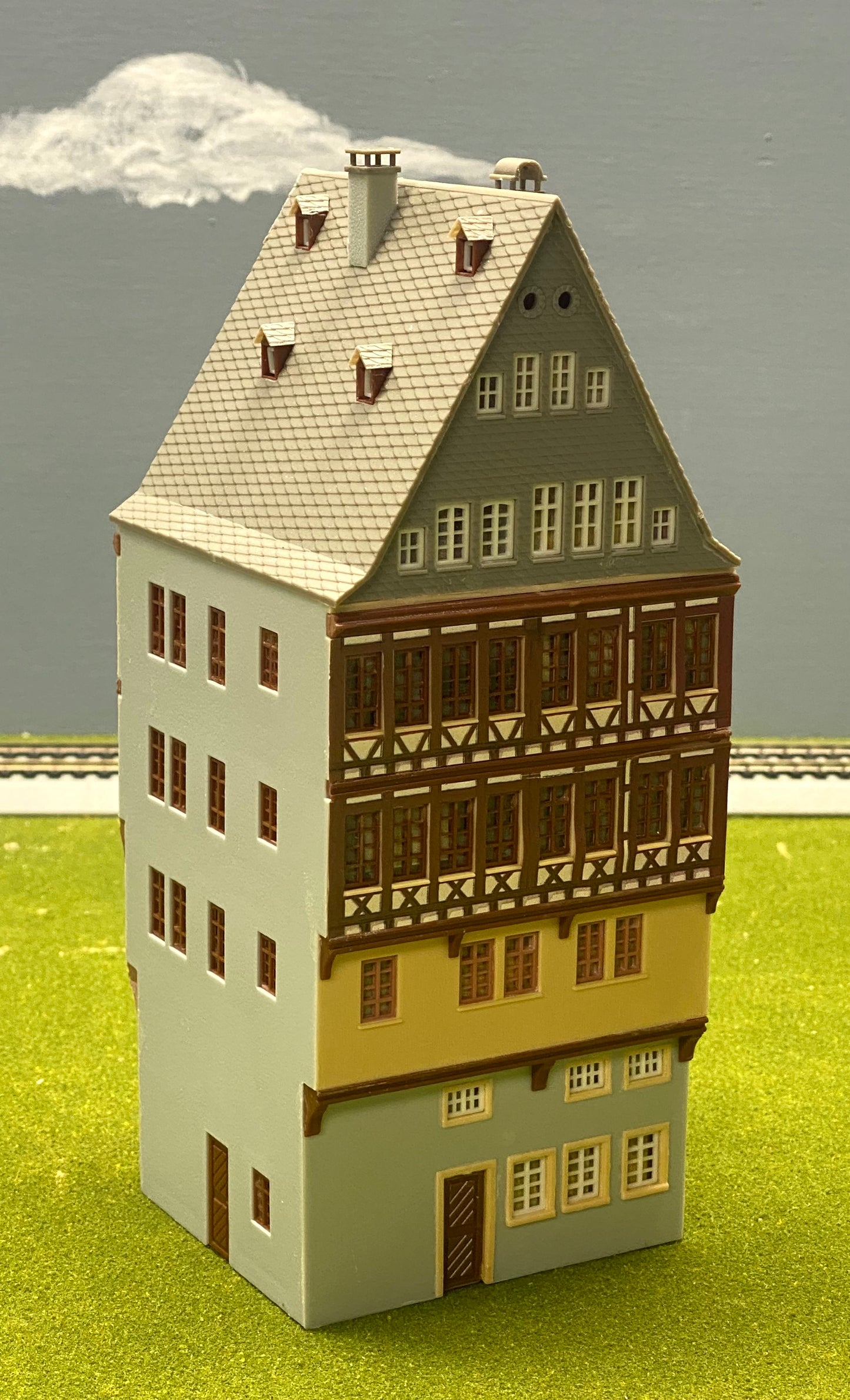 Faller HO Scale B-913 Timber Framed "Wilden Mann" House building Fully Assembled