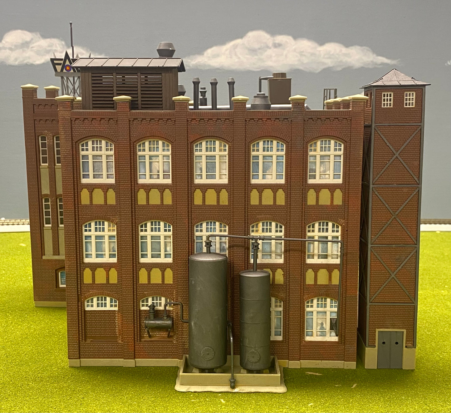 Kibri HO Scale 39814 Factory Complex Fully Assembled