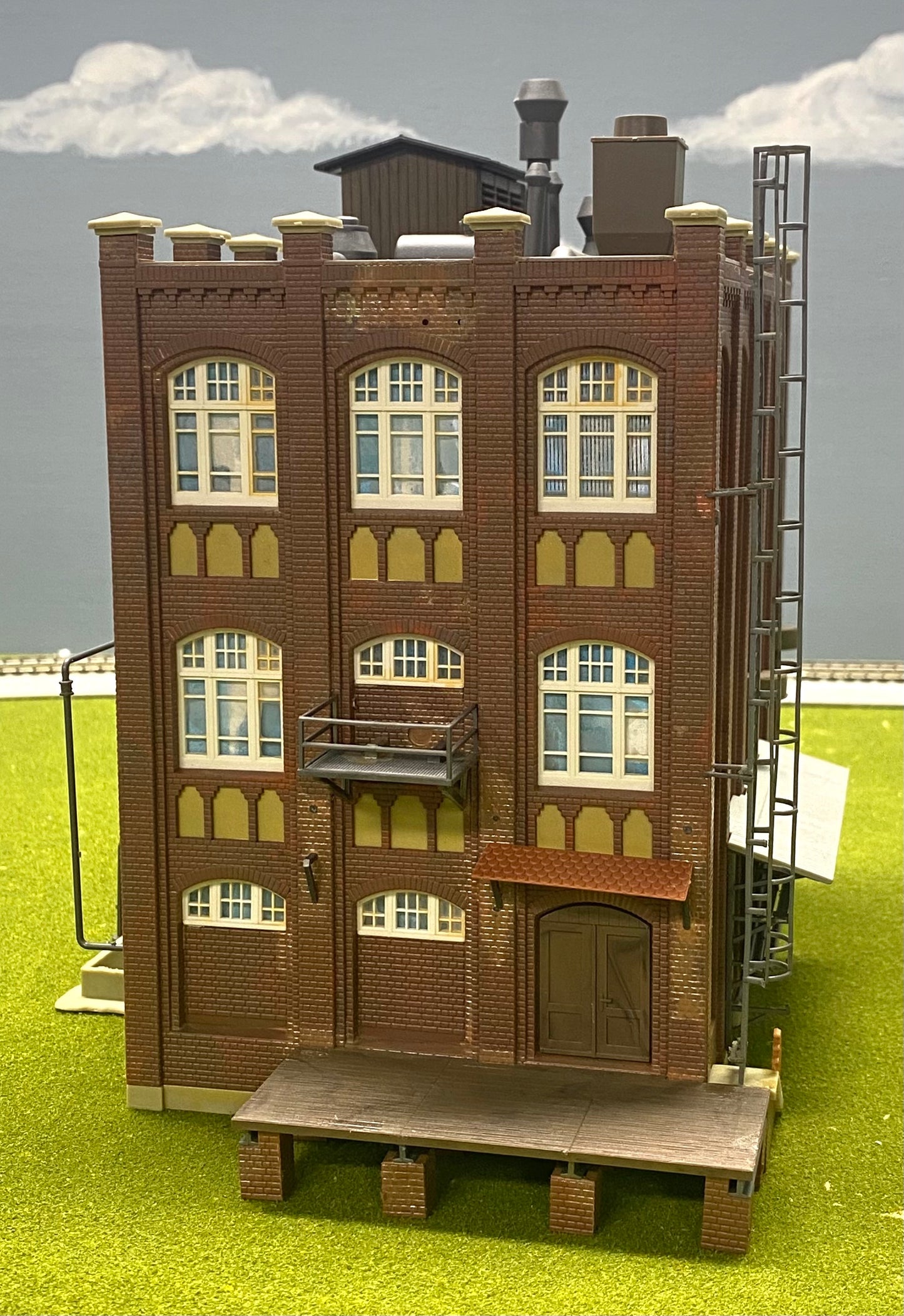 Kibri HO Scale 39814 Factory Complex Fully Assembled