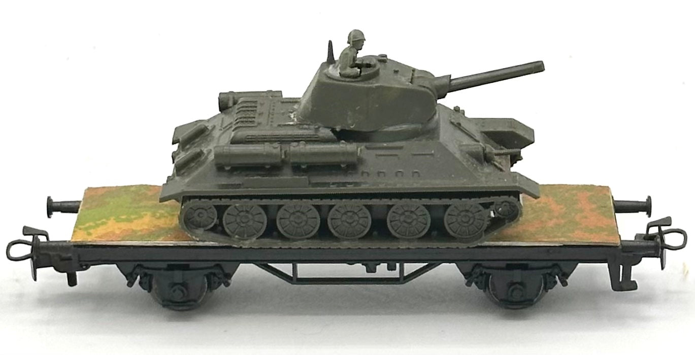 Marklin  HO Scale Flat Car, Custom Built Removable T34 DBGM Tank