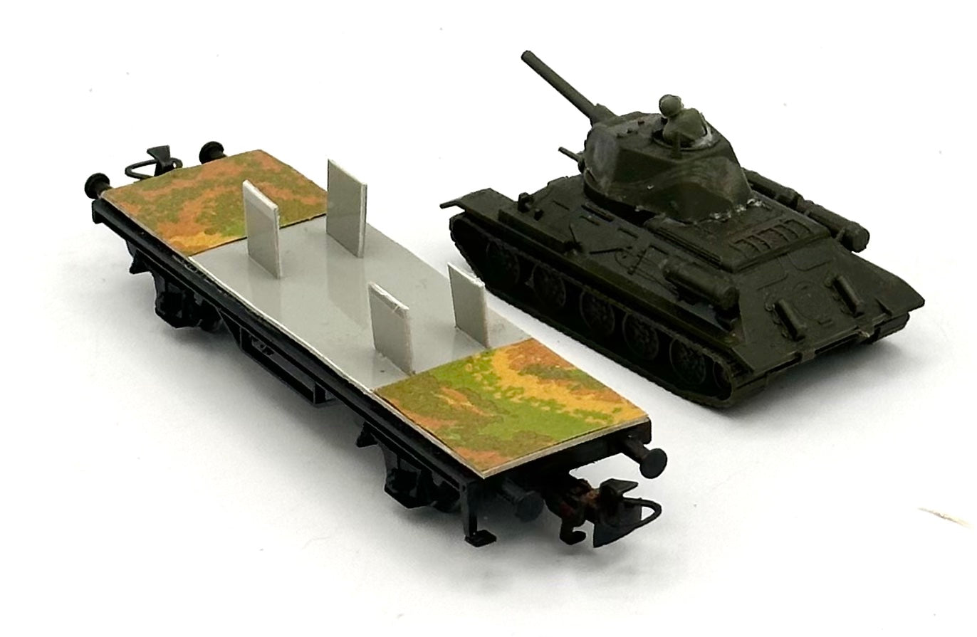 Marklin  HO Scale Flat Car, Custom Built Removable T34 DBGM Tank