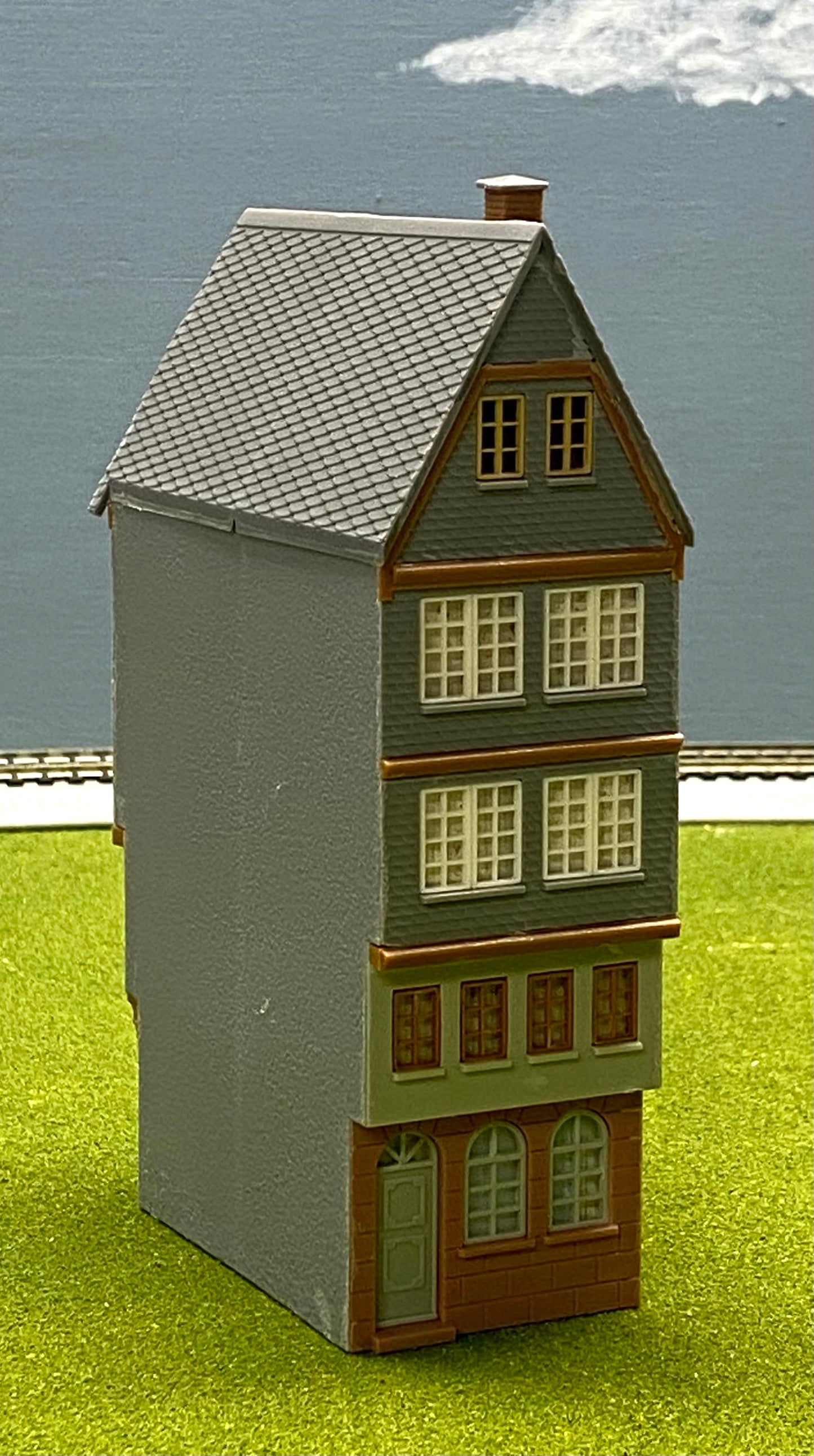 Faller HO Scale 914 Half Timber Framed Town House Fully Assembled