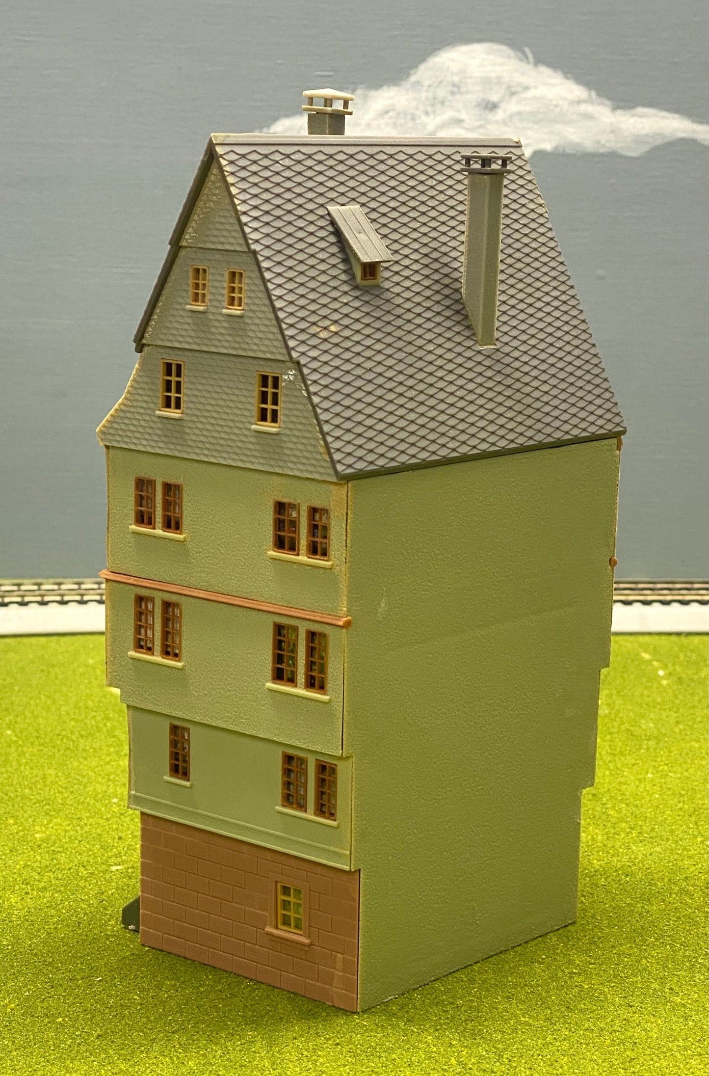 Faller HO Scale 39760 Timber Framed Town House Fully Assembled