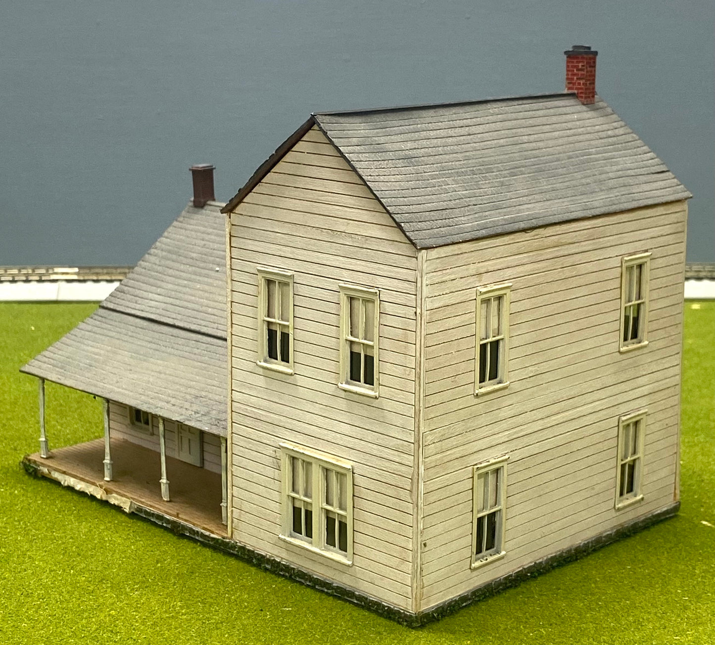 HO Scale Wooden Custom Built Painted/Weathered 1880's Style Farm House Fully Assembled