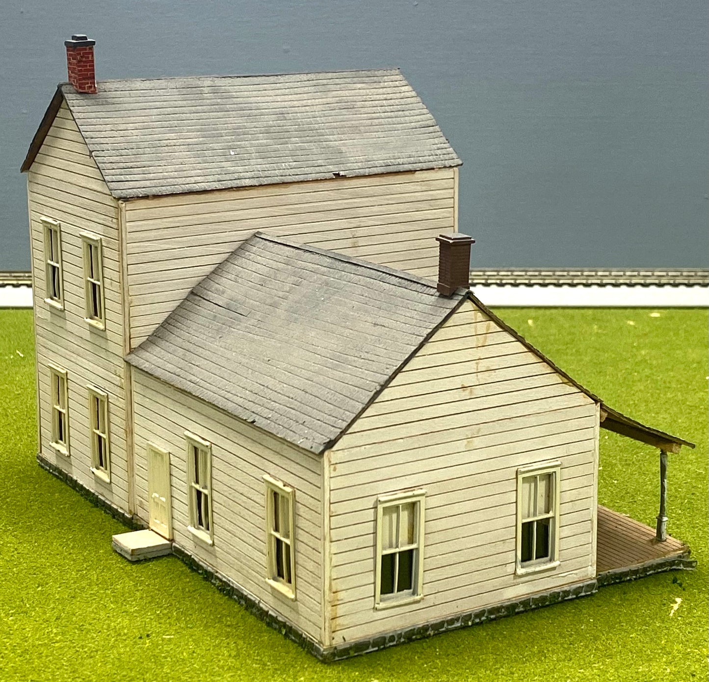 HO Scale Wooden Custom Built Painted/Weathered 1880's Style Farm House Fully Assembled