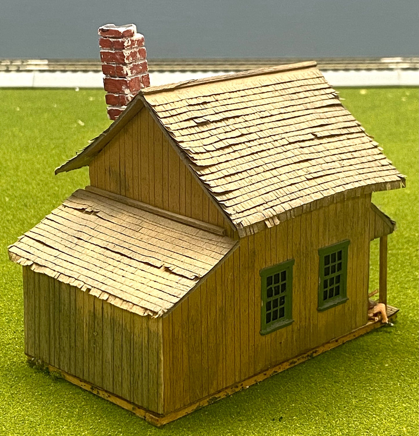 HO Scale Wood/Card Custom Built Painted/Weathered Old House