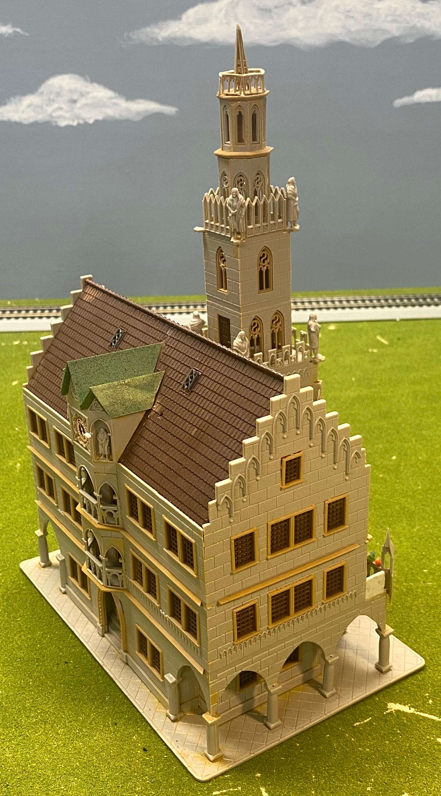 Vollmer 43760 HO Scale Gothic Style City Hall Fully Assembled
