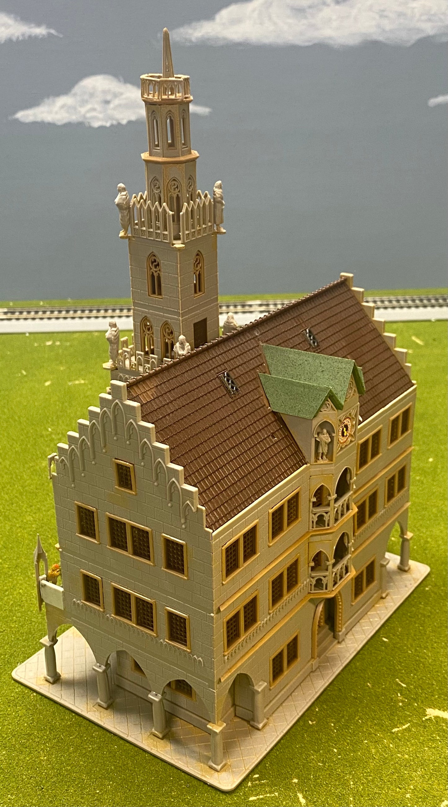 Vollmer 43760 HO Scale Gothic Style City Hall Fully Assembled