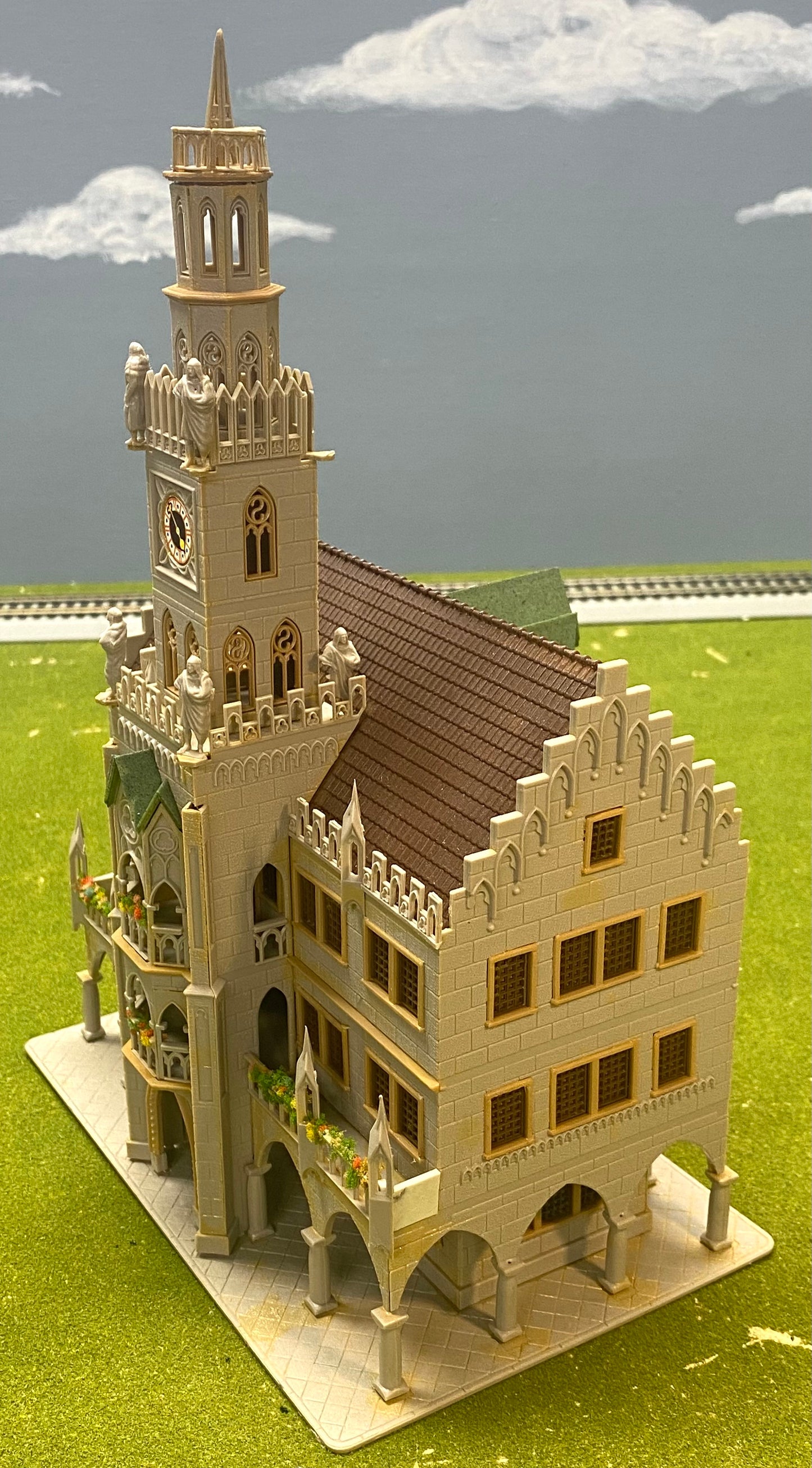 Vollmer 43760 HO Scale Gothic Style City Hall Fully Assembled