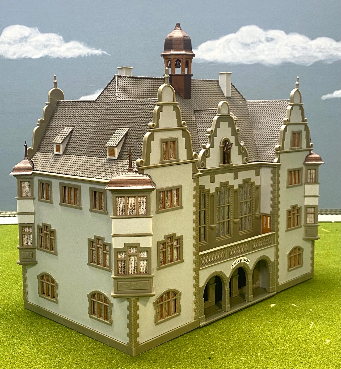Faller HO Scale 194420 District Court House (Amtsgericht) Fully Assembled