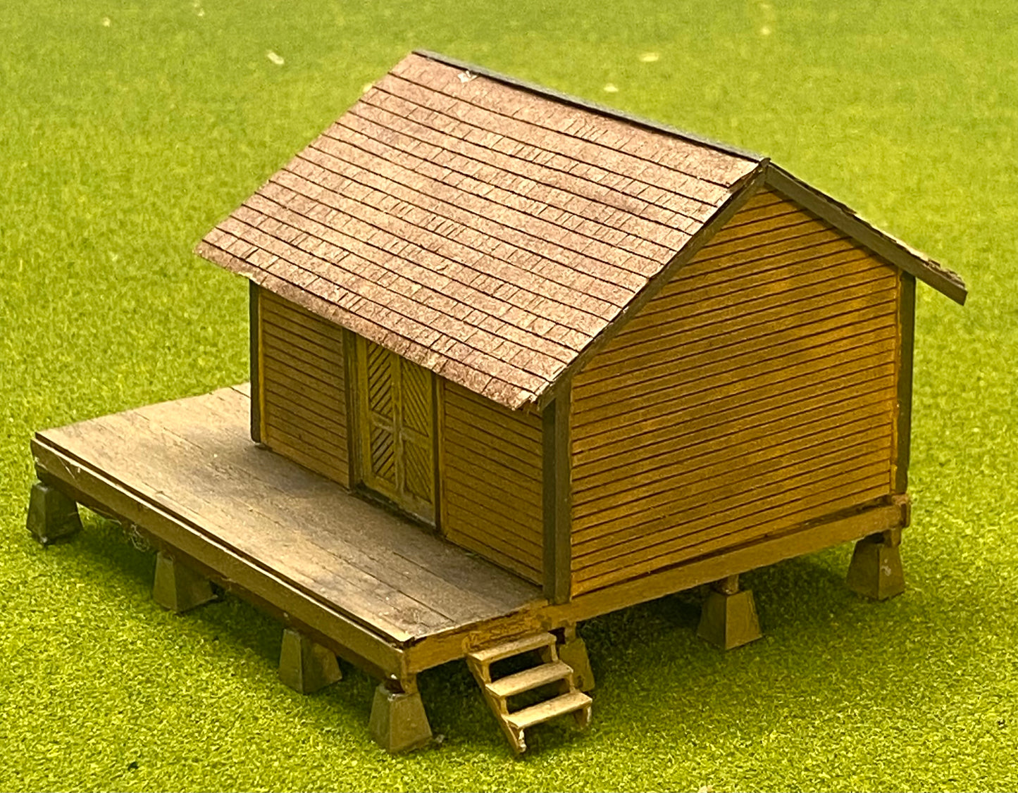 HO Scale Wood Custom Built Painted/Weathered Trackside Storage Shed