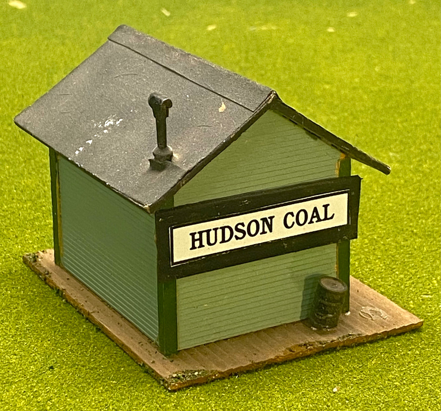 HO Scale Wood Custom Built Painted/Weathered "Hudson Coal "Office